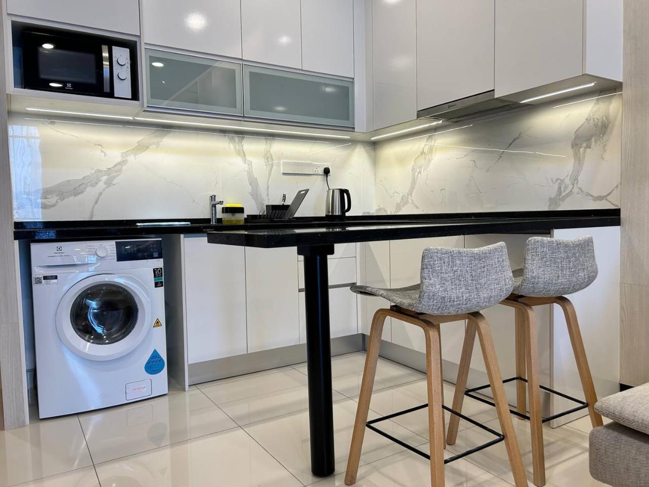 Societe By Bamboo Hospitality Aparthotel Kuala Lumpur Bagian luar foto